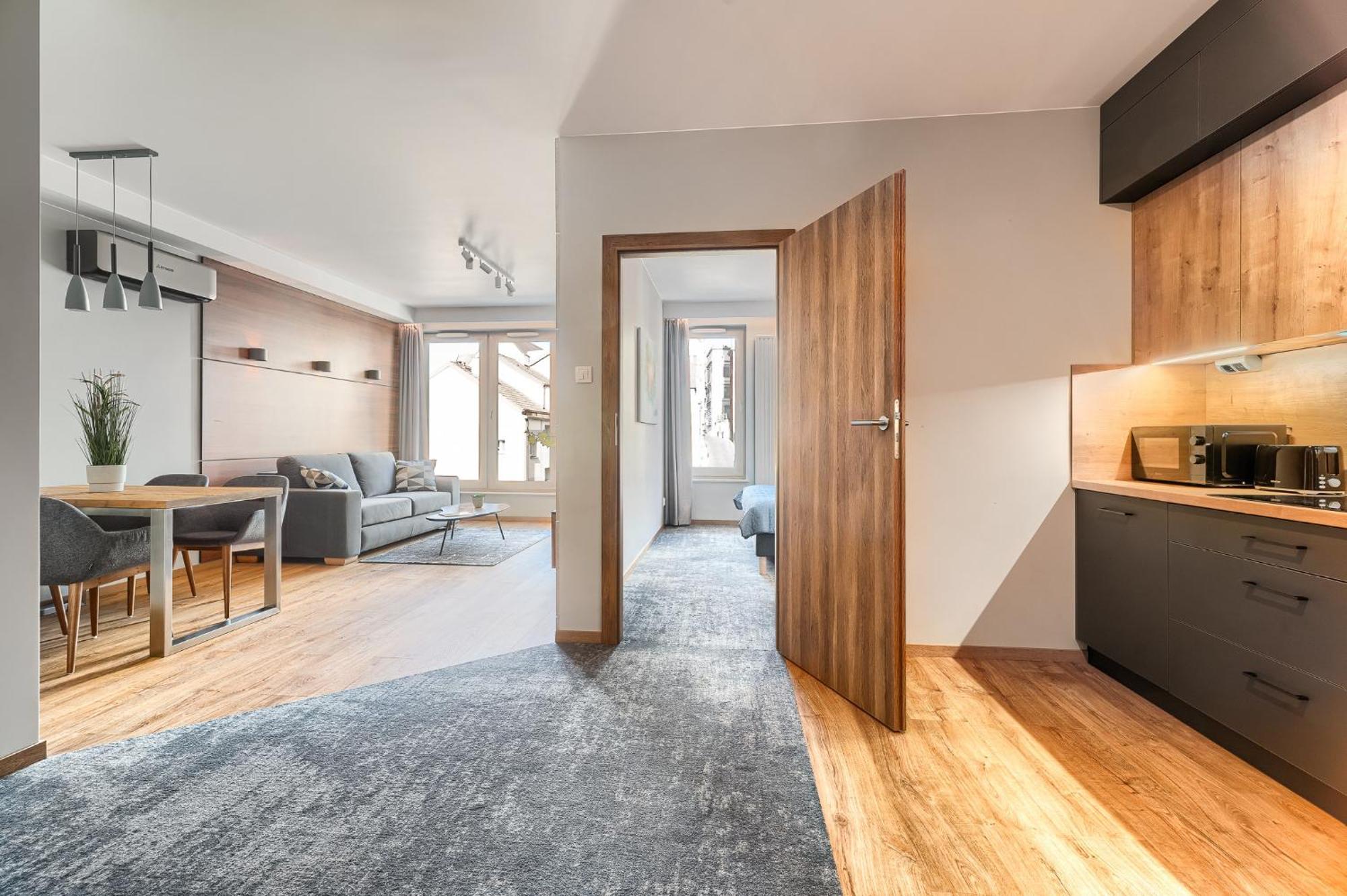Park Apartment Old Town By Noclegi Renters ชเตชชิน ภายนอก รูปภาพ