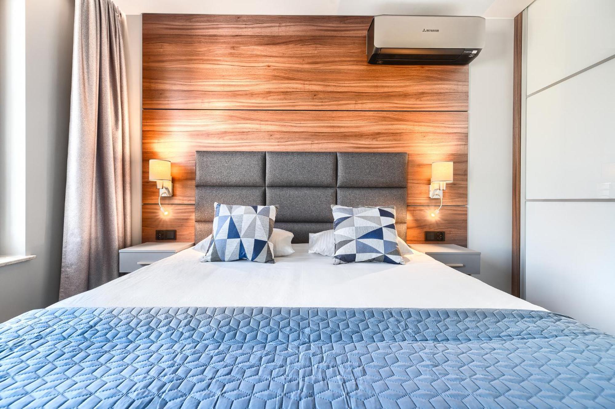 Park Apartment Old Town By Noclegi Renters ชเตชชิน ภายนอก รูปภาพ